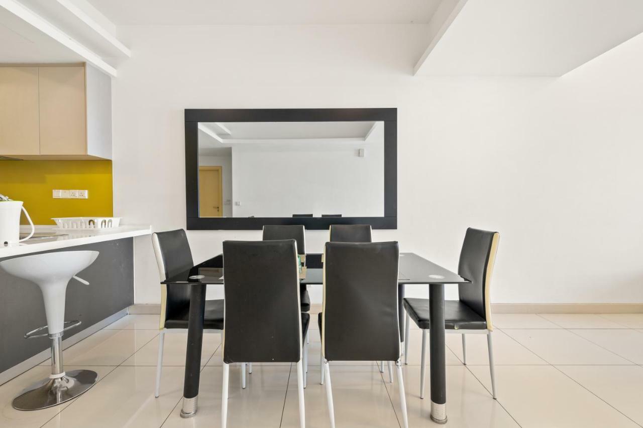 Suasana Bukit Ceylon By Plush Kuala Lumpur Room photo
